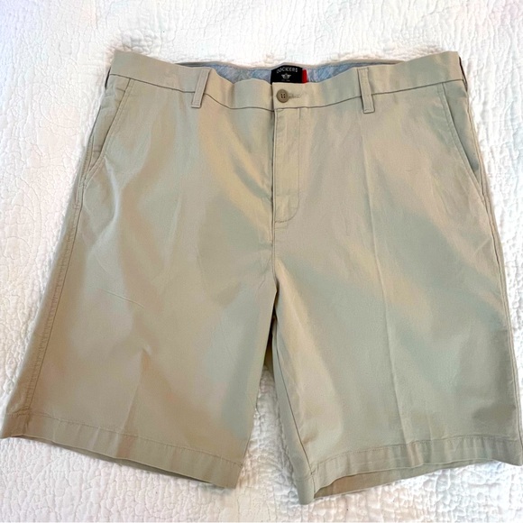 NWT Men’s Dockers Ultimate Short - Sz 40 - Picture 1 of 8